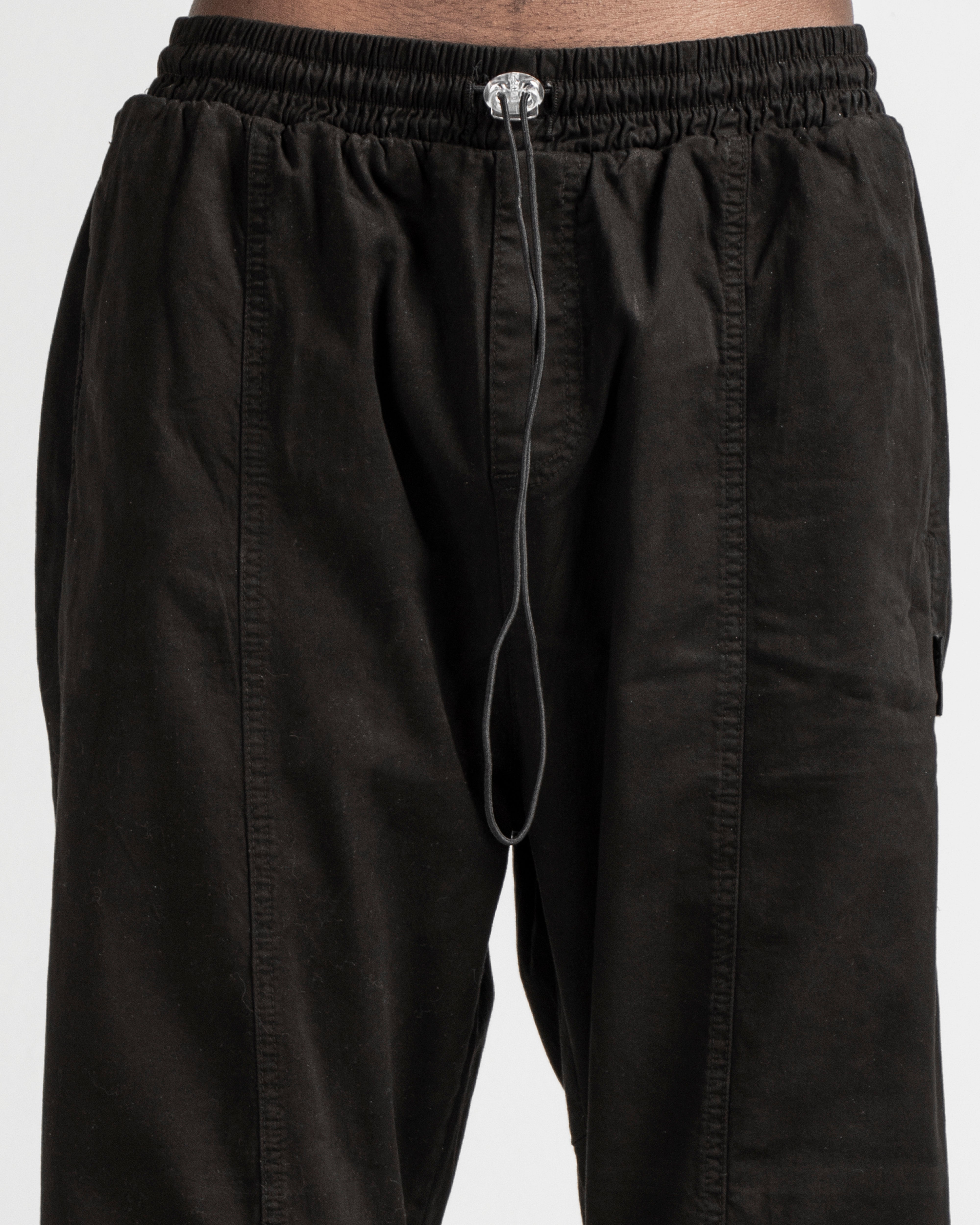 Pantalon Jogger con Herrajes - Negro