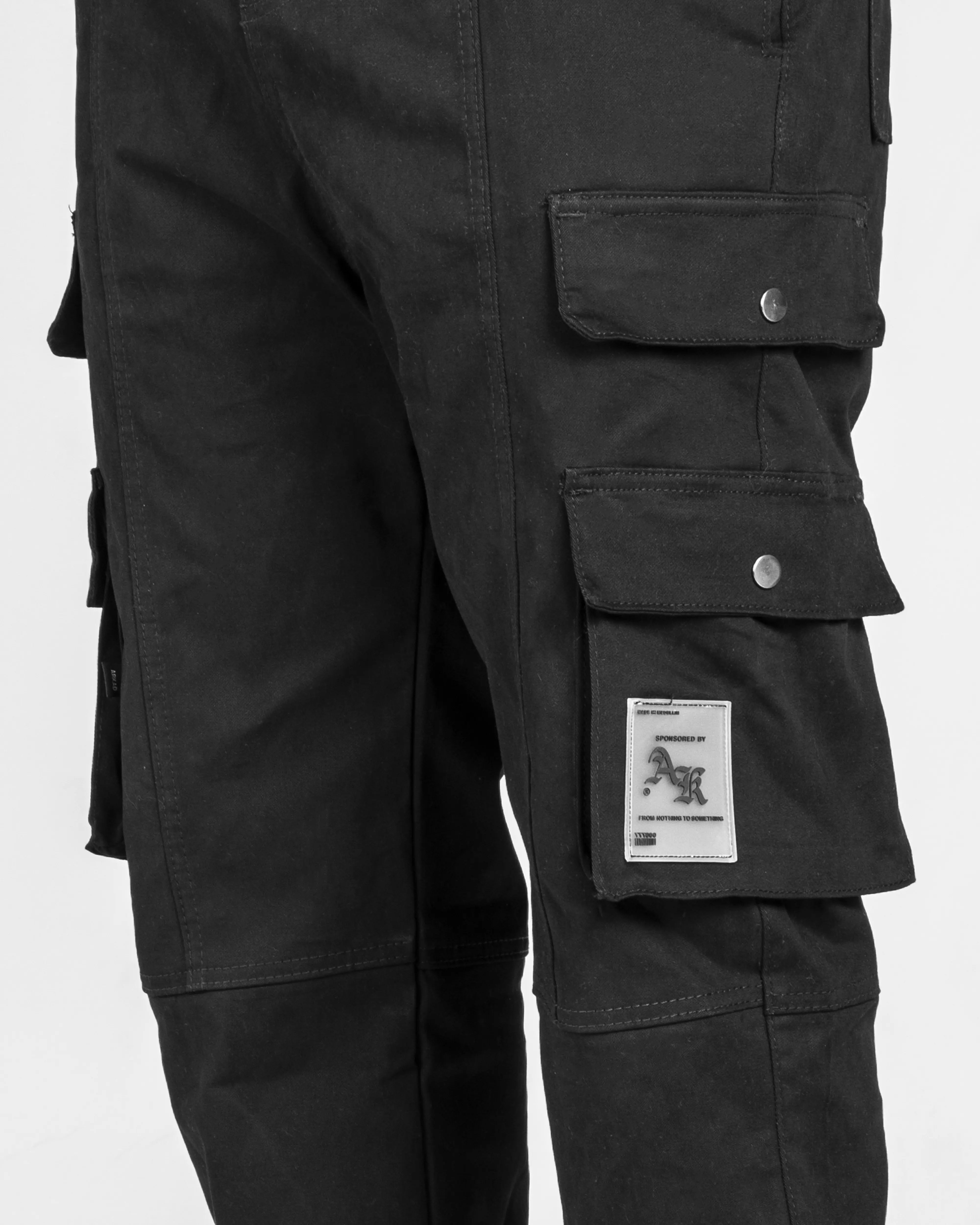 Pantalón Jogger Negro Broches