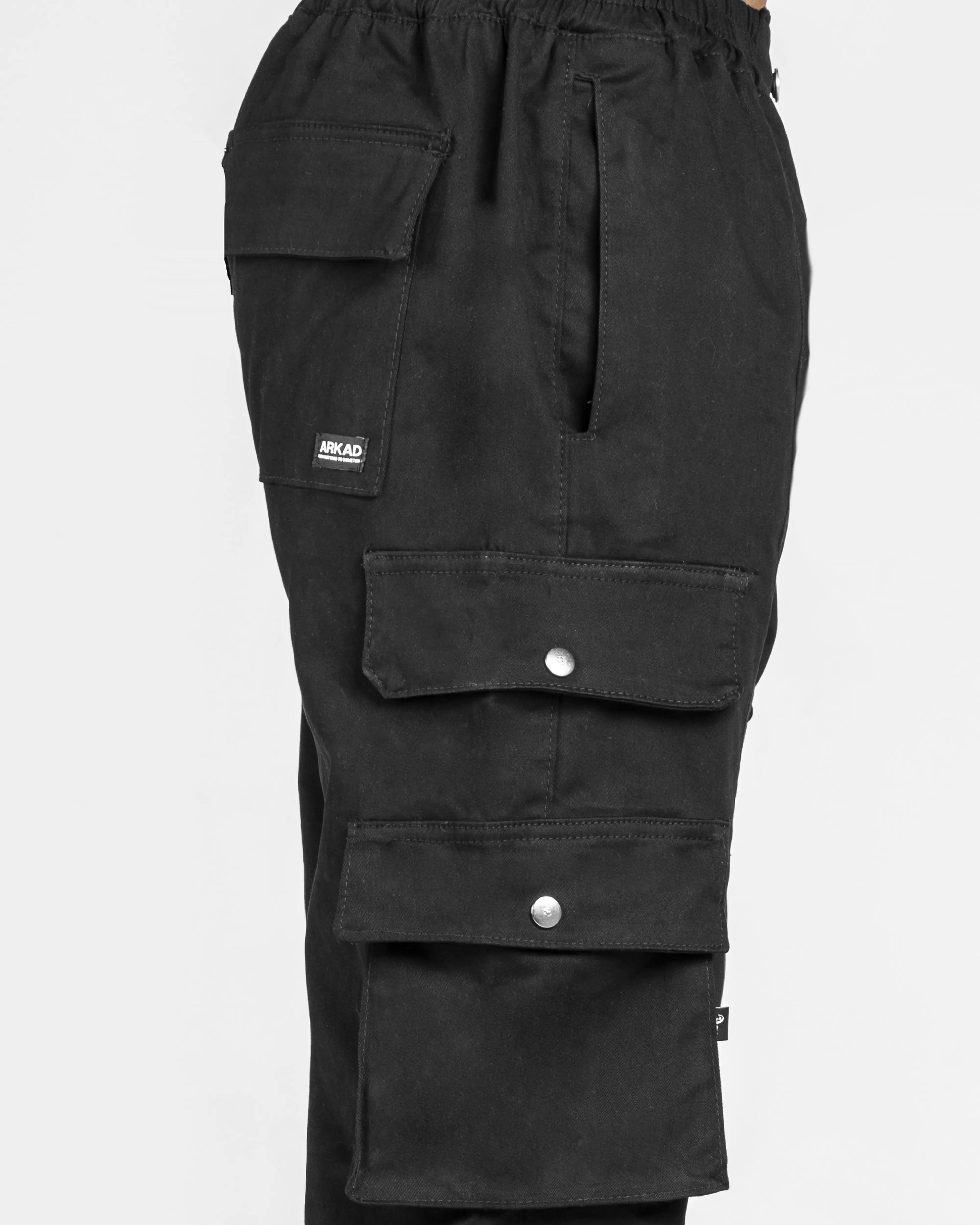 Pantalón Jogger Negro Broches