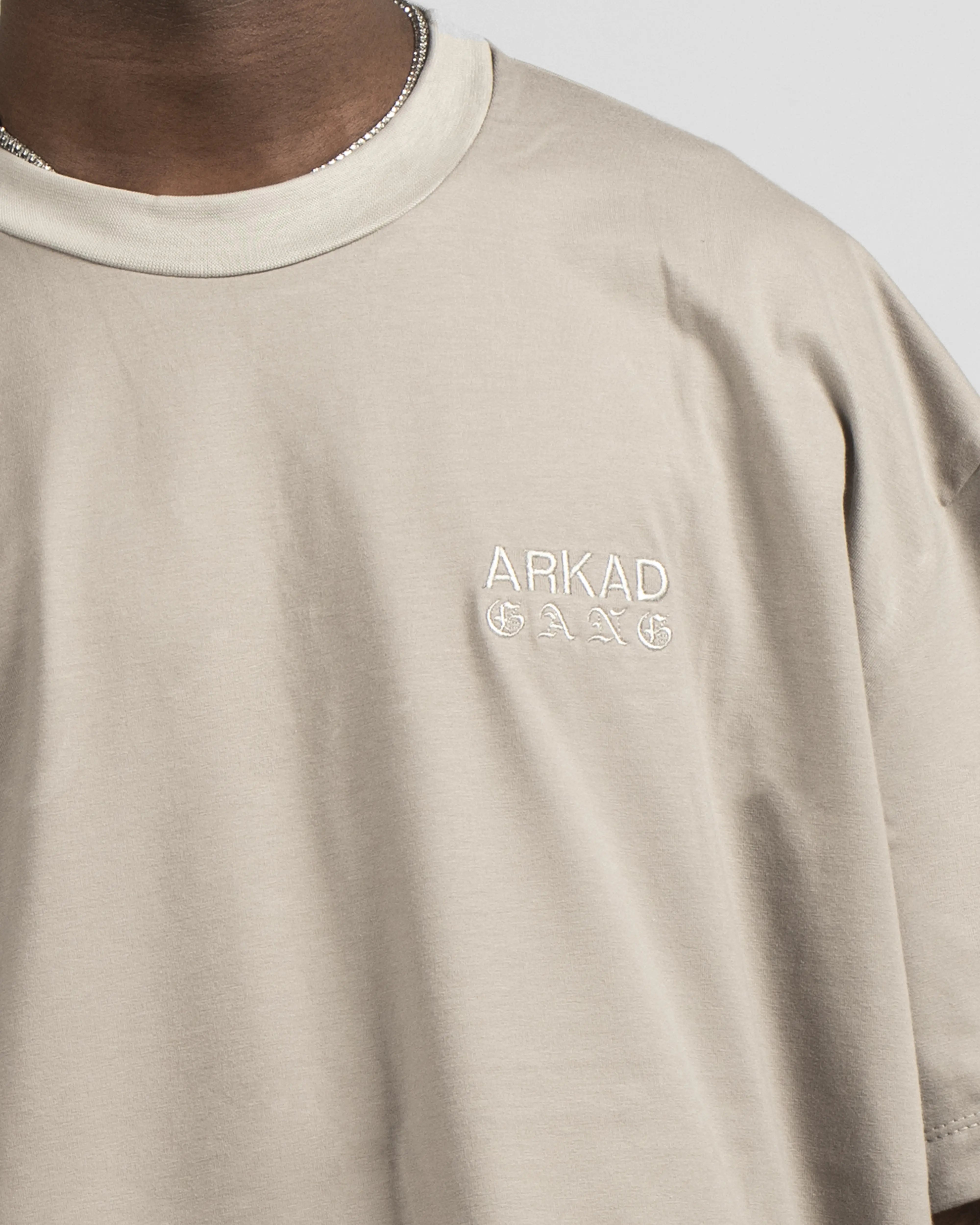 Tshirt Arkad Gang Bordada - Caqui