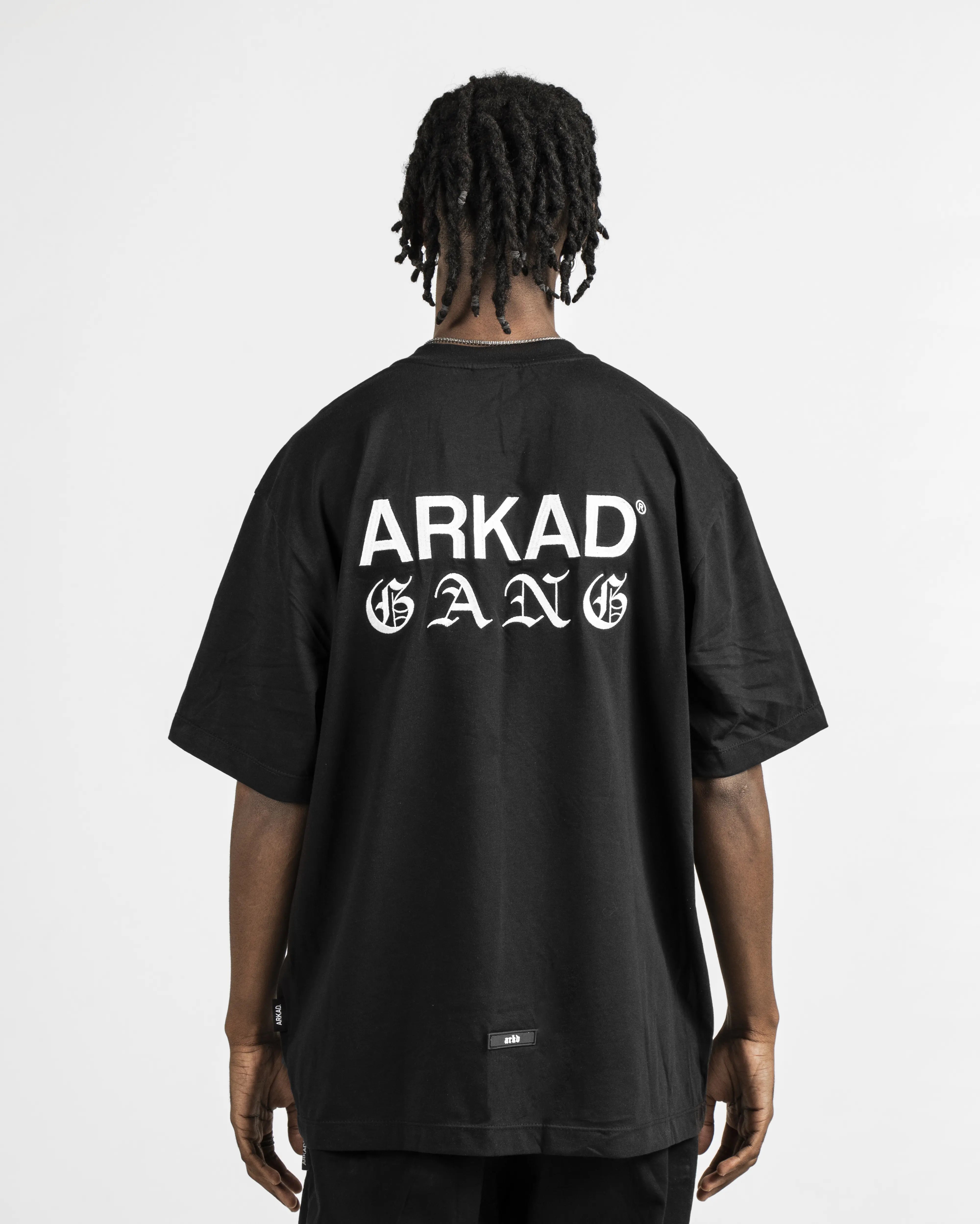 Tshirt Arkad Gang - Negra Bordado Blanco