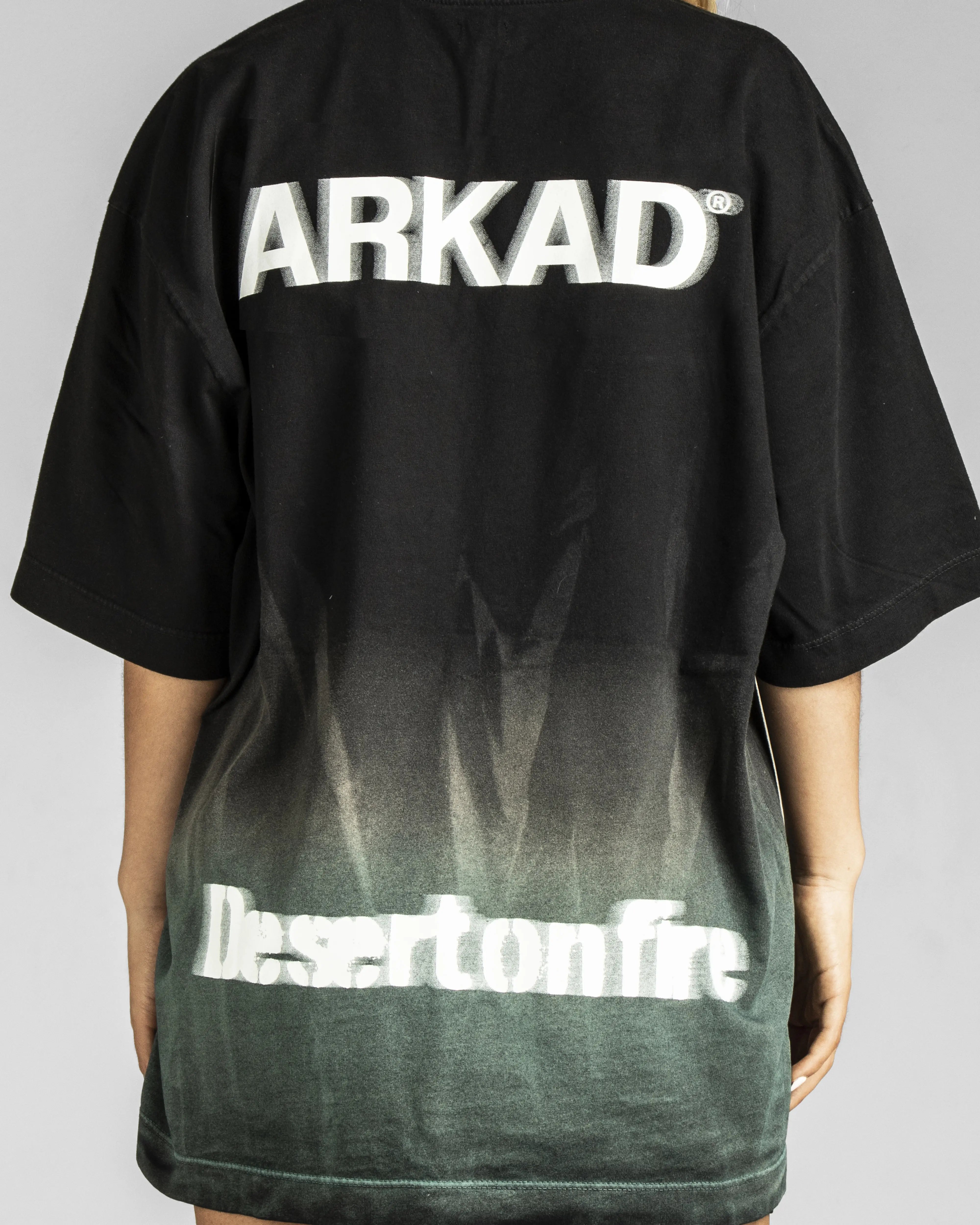 Washed Tshirt Negra Arkad