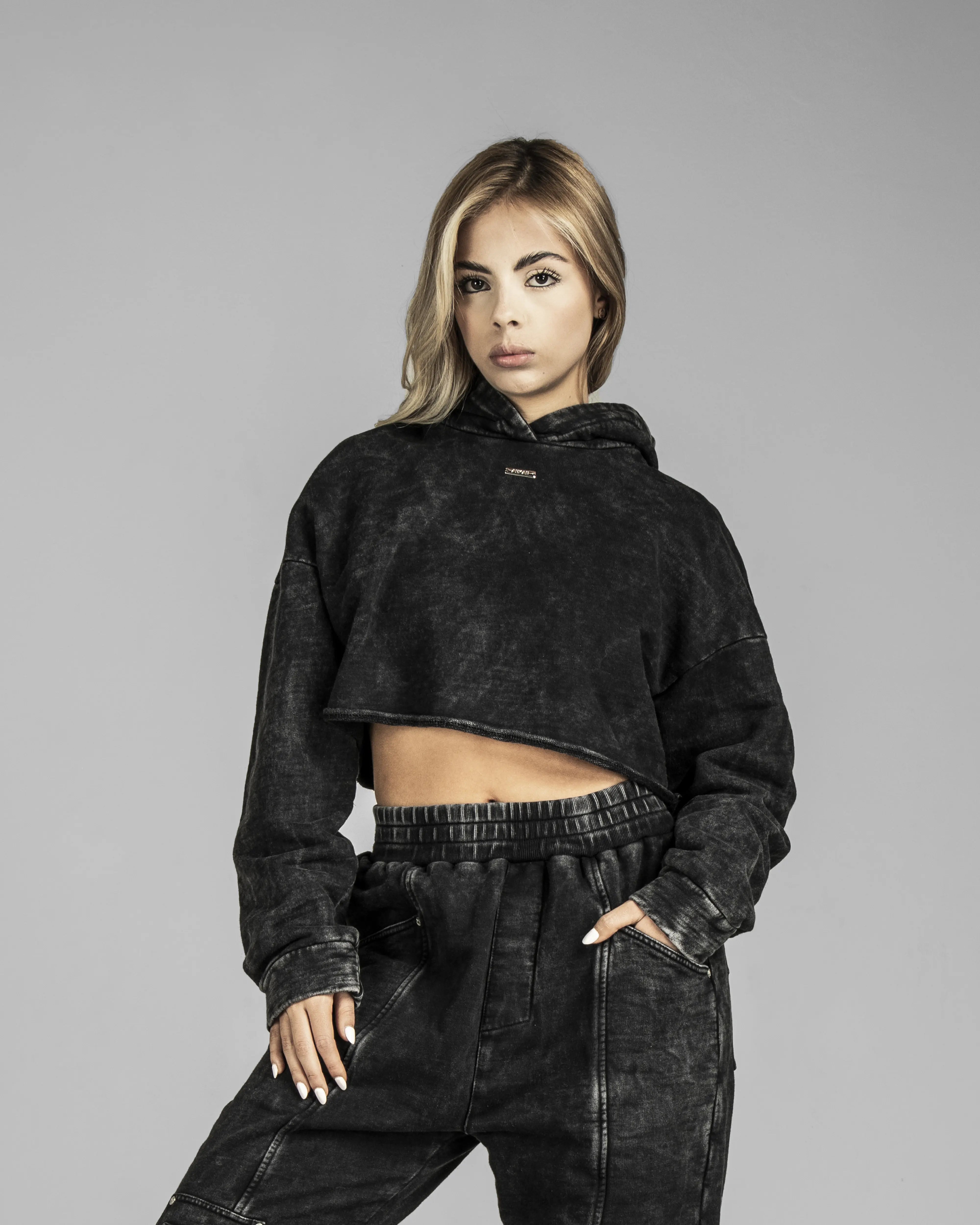 Crop Hoodie Algodon Washed Negro Desert On Fire