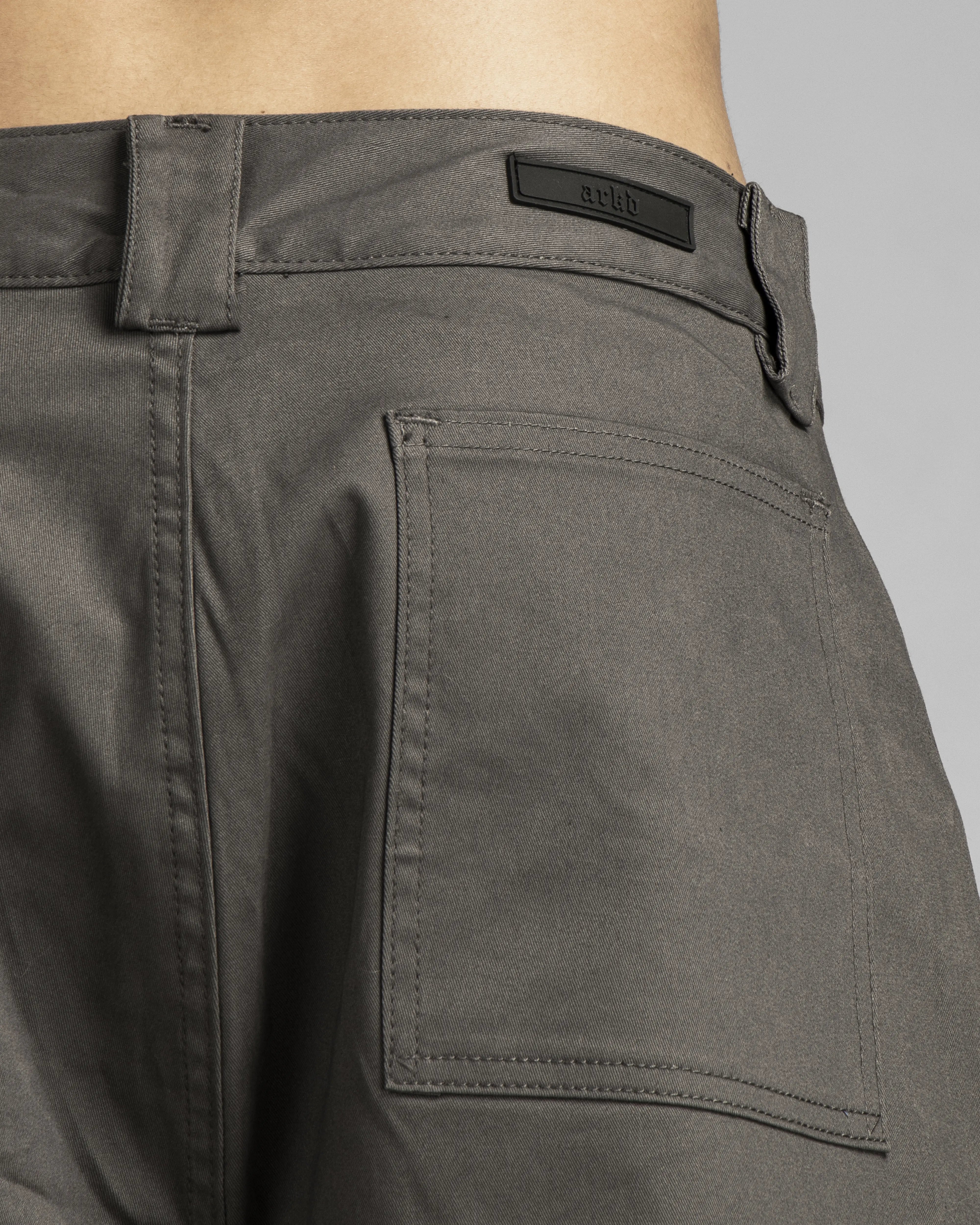 Pantalon Cargo Gris-Caqui